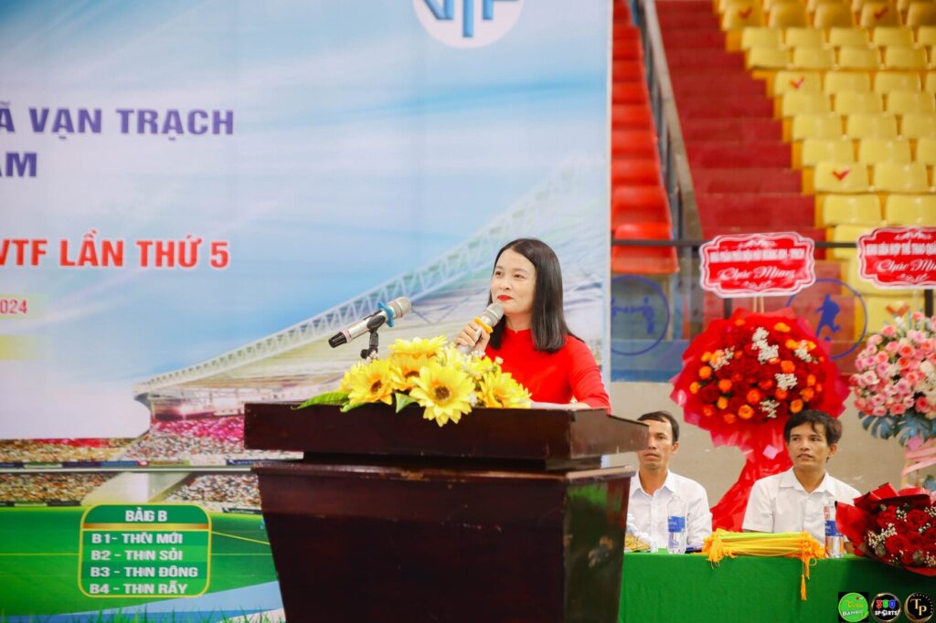 hoidonghuongvantrach.com 41