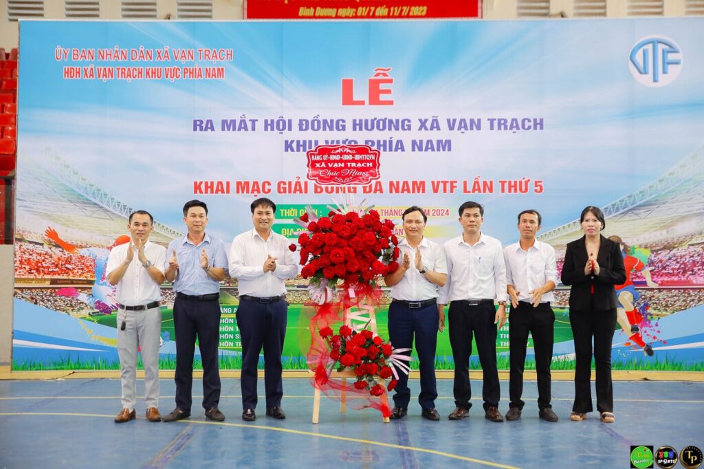 hoidonghuongvantrach.com 46