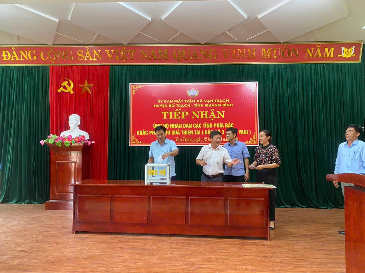 Xã vạn trạch Cùng triệu trái tim hướng về đồng bào miền Bắc