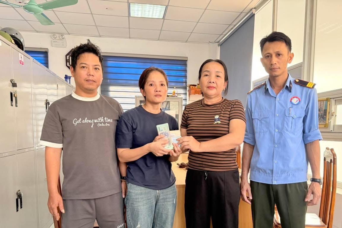 08eeea12 002b 45b4 b3ed a5b587eaa0b4